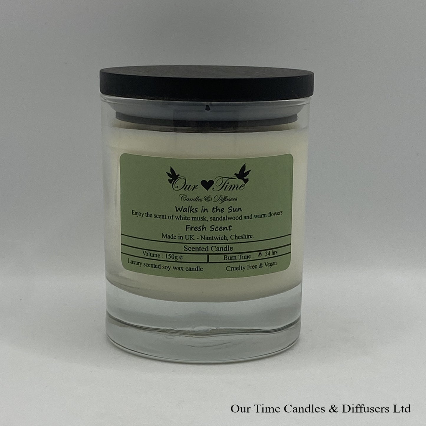 Medium Candle with black lid