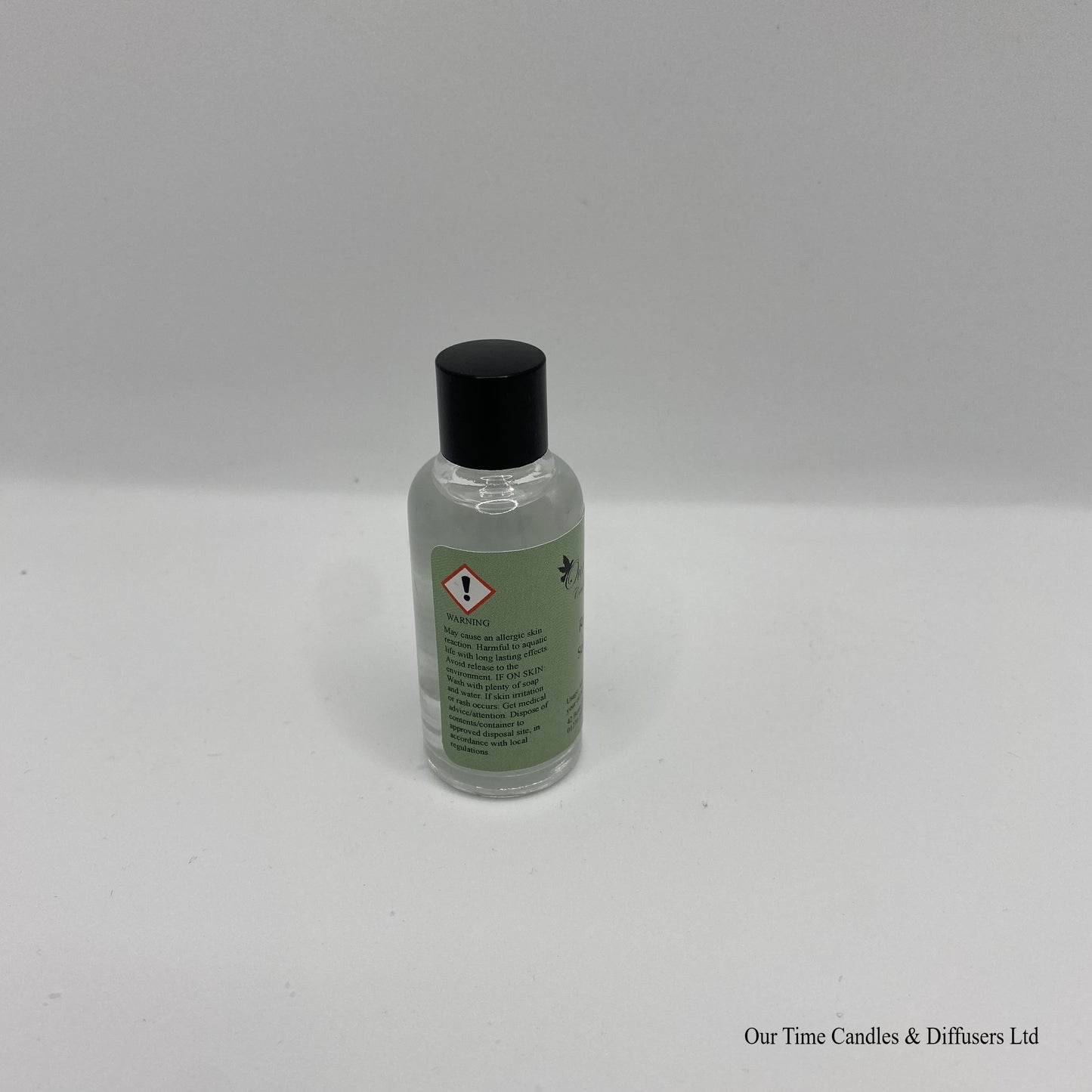 Scented Oil 15ml in clear bottle with black screw cap